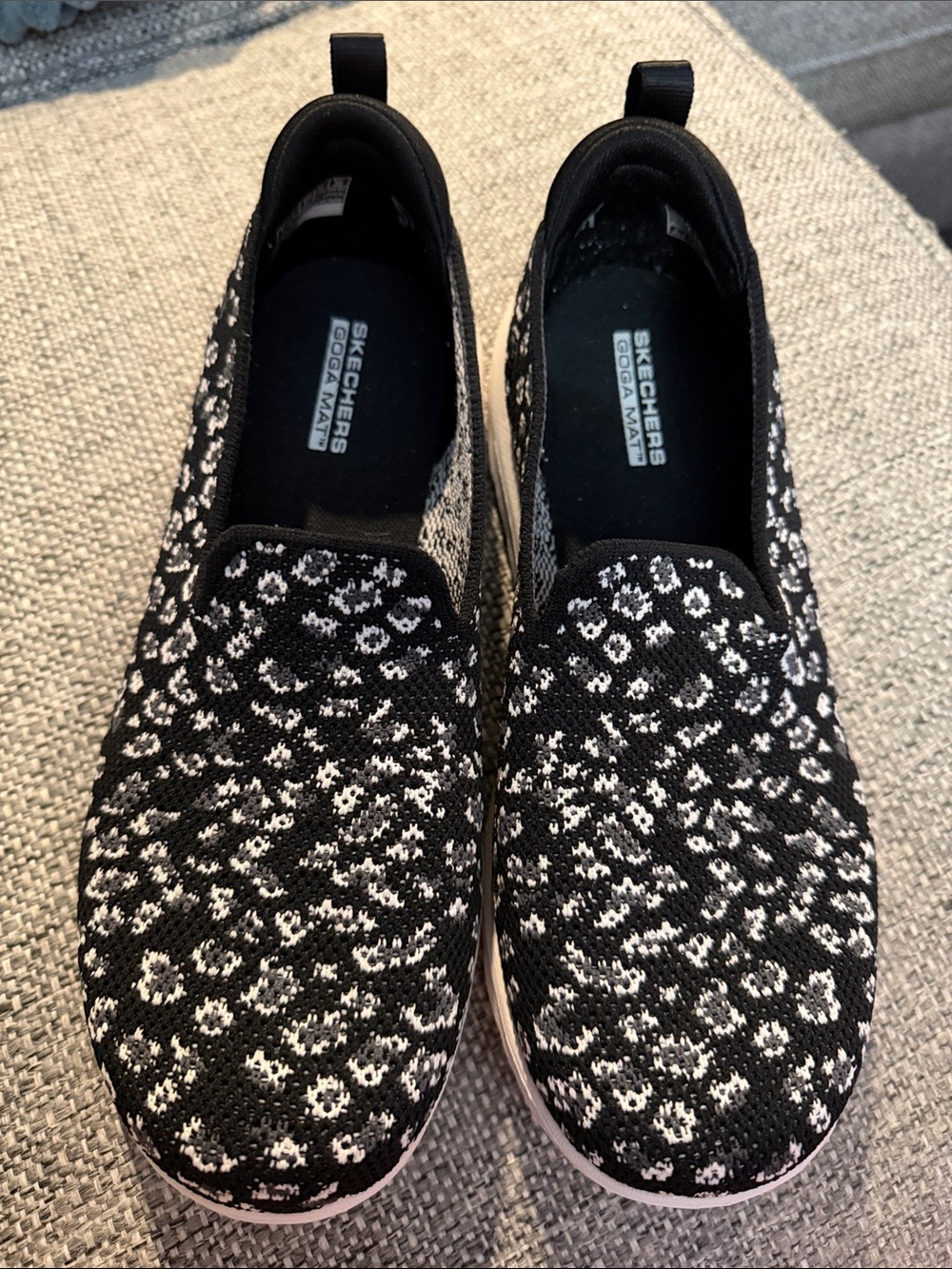 Skechers GOwalk Classic Washable 
Slip-On Sneakers Eloquence Black Leopard Sz. 7